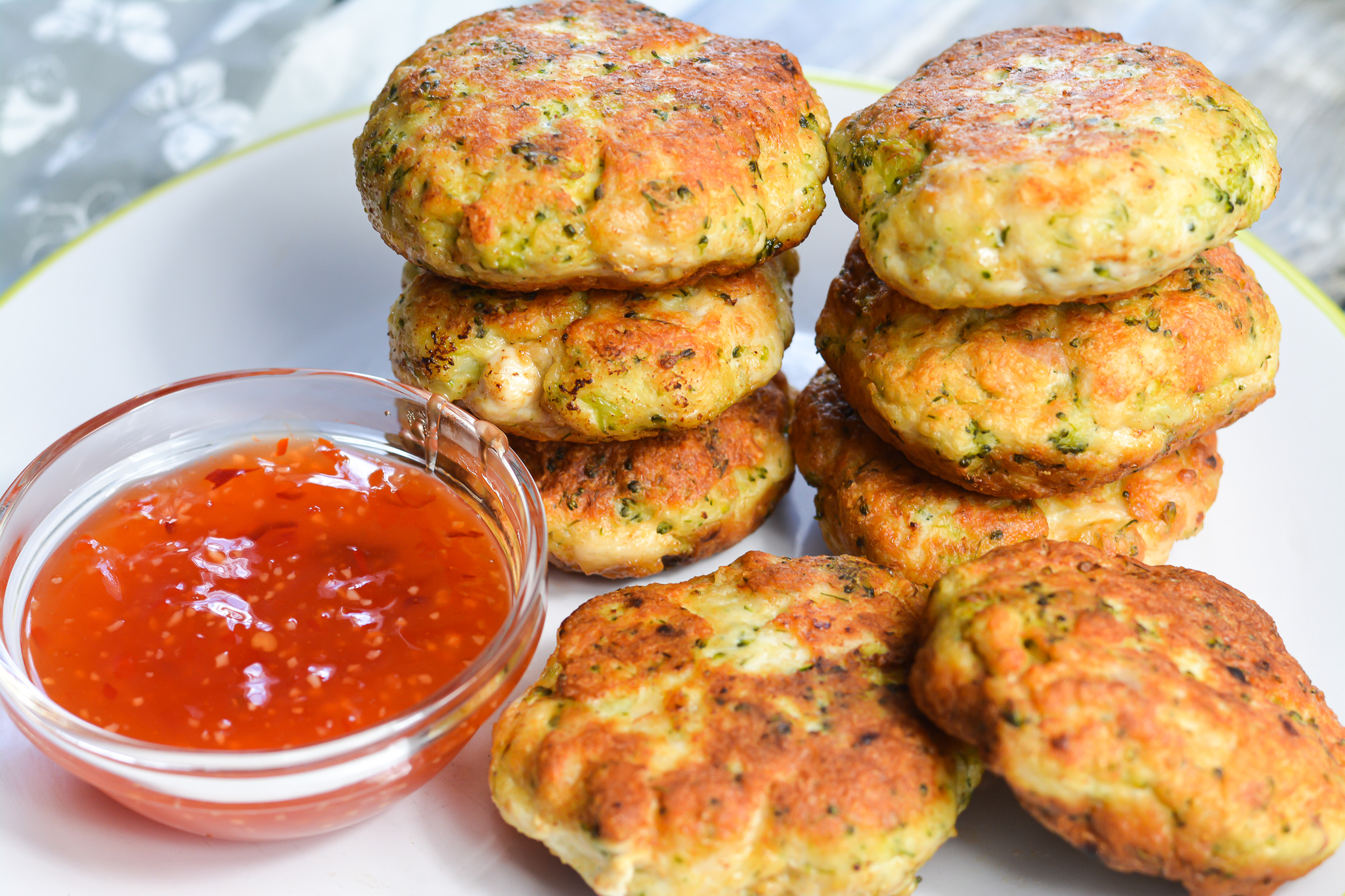 Delicious and juicy chicken broccoli fritters recipe Daddy's Nom